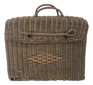 Vintage Woven Rattan Picnic Basket With Handle & Lid – Handwoven Storage & Décor