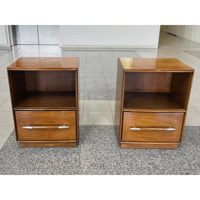 Widdicomb Widdicomb Walnut Nightstand End Tables by T. H. Robsjohn-Gibbings - A Pair For Sale - Image 4 of 11