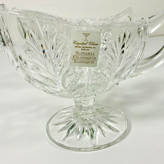 Transparent 1980s Vintage Hollywood Regency Chippendale Slovakia Cut Crystal Gravy Boats - A Pair. For Sale - Image 8 of 17