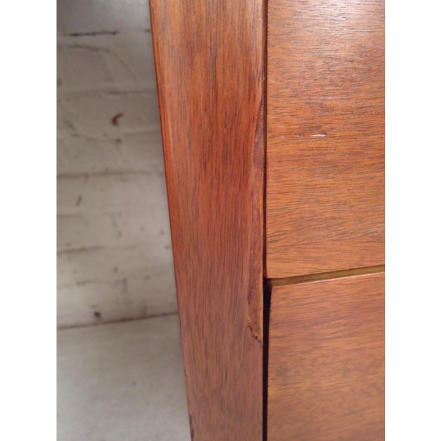 Mid-Century Sculpted Front Tall Dresser For Sale In New York - Image 6 of 8