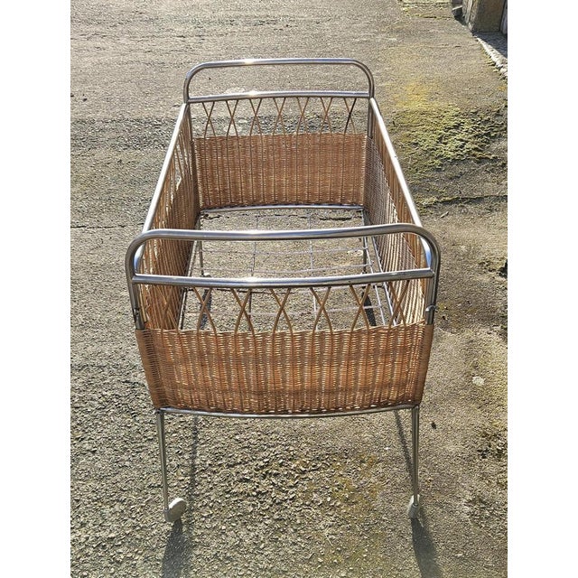 Wood Mid-Century French Childrens Bed in Rattan and Chrome, 1960s For Sale - Image 7 of 18