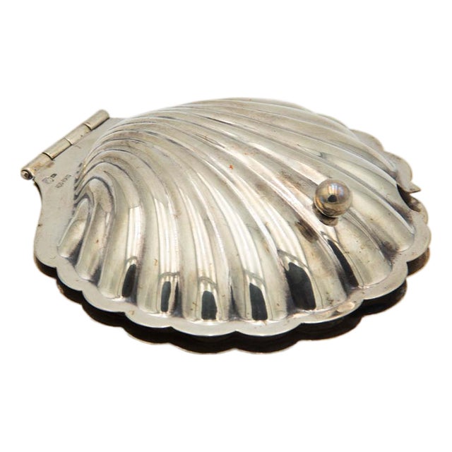Fluted Silver Shell-Shaped Butter Dish For Sale