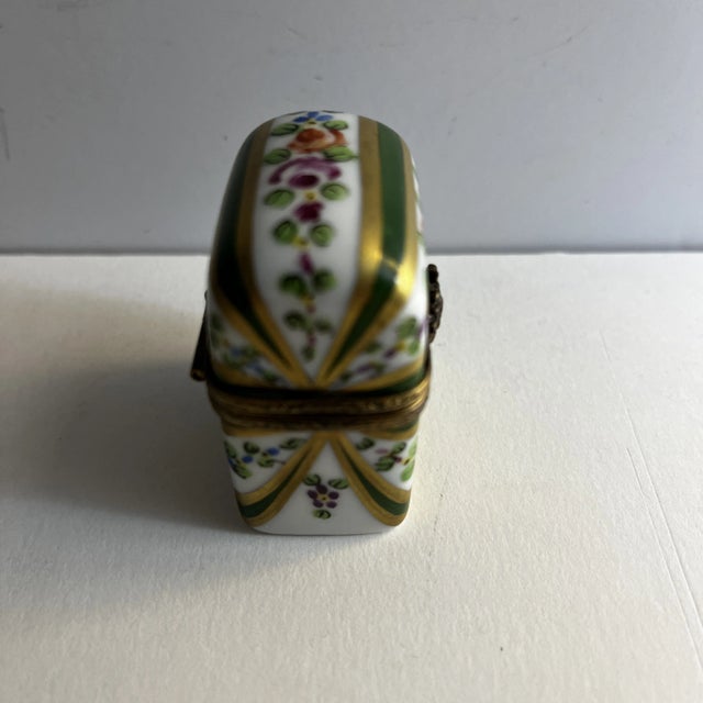 1980s Vintage Limoges Green Stripe and Roses Box For Sale - Image 5 of 5