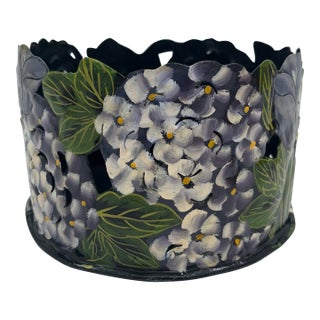 Vintage 1980s Hydrangea French Toleware Tole Metal Cachepot Planter Jardiniere For Sale