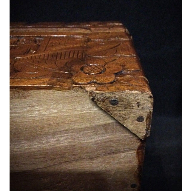 Mid 20th Century Hand-Carved Bas-Relief Storage or Jewelry Box For Sale In New York - Image 6 of 11