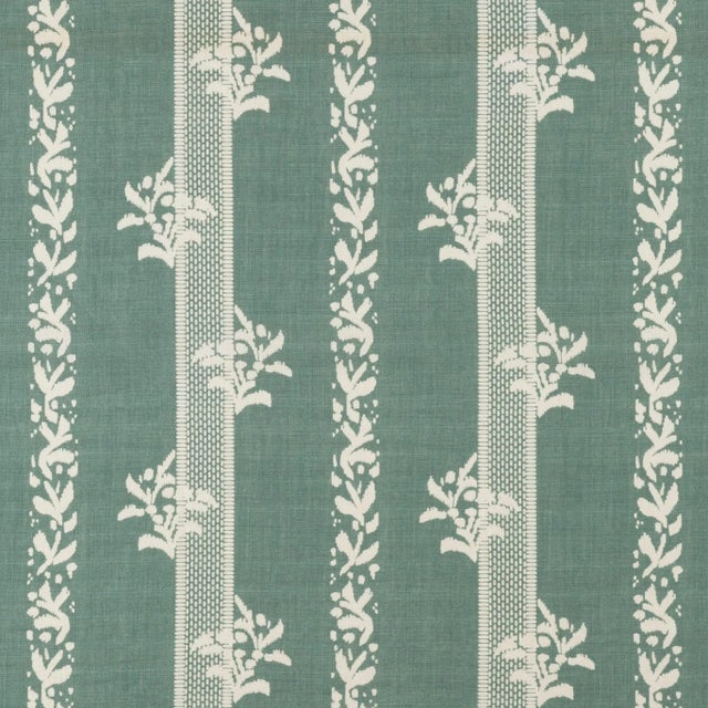 Sister Parish Brio Fabric in Green For Sale