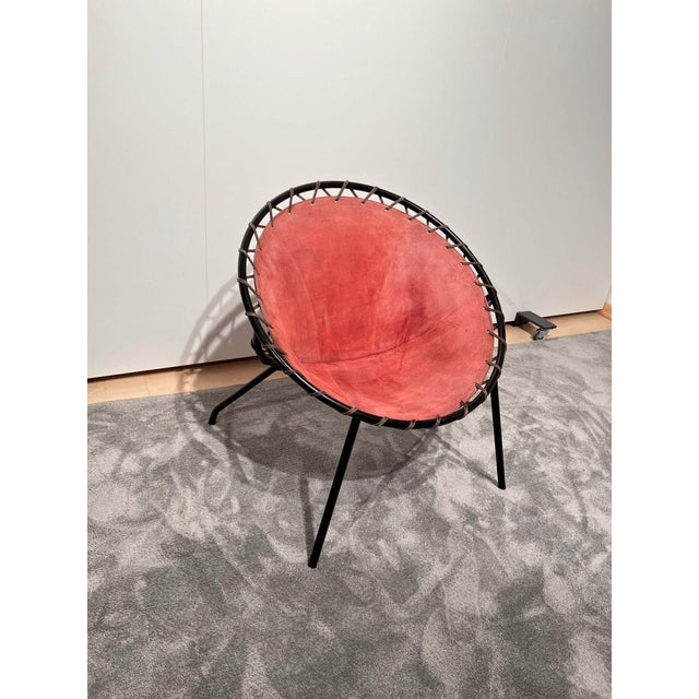 Rare red single ‚balloon’ lounge chair by hans olsen. Design: hans olsen, 1955 for lea design original red suede leather....