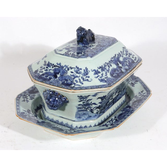 18th-Century Chinese Export Blue & White Porcelain Soup Tureen, Cover & Stand For Sale - Image 4 of 17