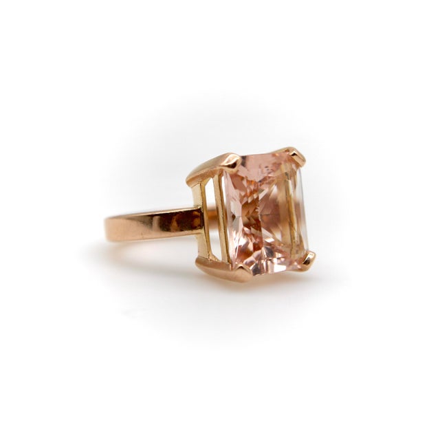 1980s Vintage 14k Rose Gold Emerald Cut Morganite Ring, Size 5.25 For Sale - Image 4 of 11