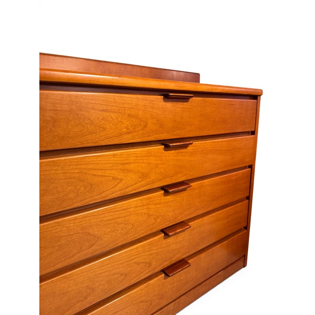 Vintage Chest of Drawers in Cherry from Hülsta, 1980 For Sale - Image 4 of 10