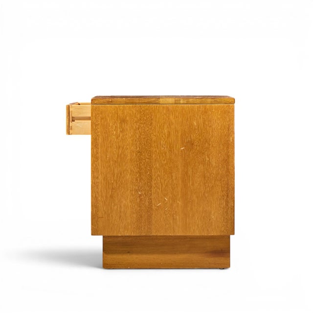 Mid 20th Century Van Keppel-Green for Brown Saltman Mid Century Bleached Mahogany Nightstand For Sale - Image 5 of 10
