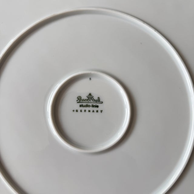 Rosenthal Lotus Blue Cake Plate by Björn Wiinblad for Rosenthal Studio Linie, 1971 For Sale - Image 4 of 6