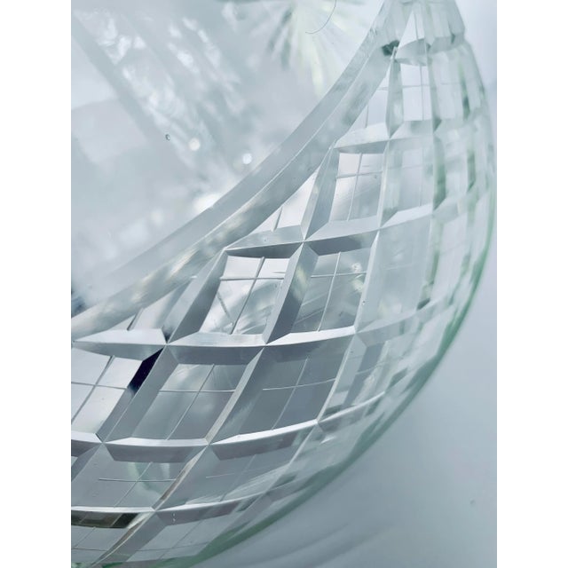 Monumental English Antique Late 19th Century Blown Cut-Glass Apothecary Jar With Faceted Finial Cover For Sale - Image 4 of 13