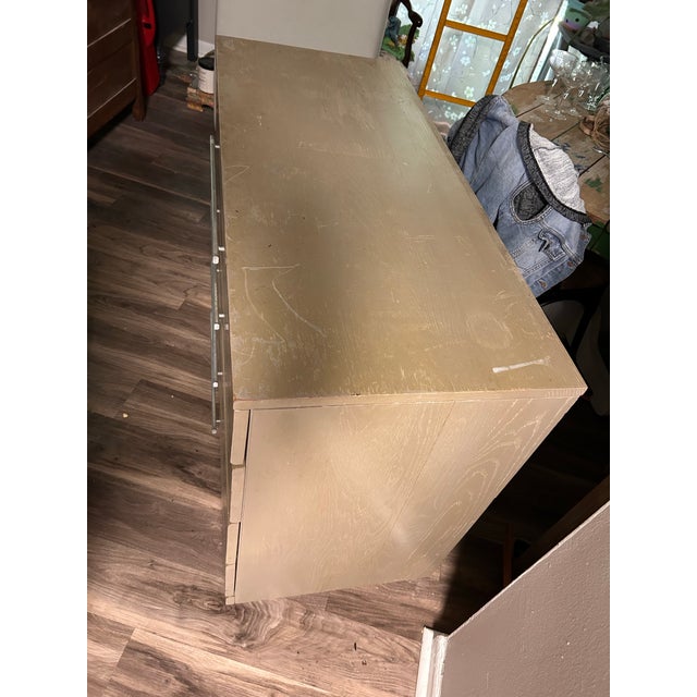 1950s Raymond Loewy for Mengel Permanized 4-Drawer Dresser — Original Unaltered Condition, C. 1950s For Sale - Image 5 of 7