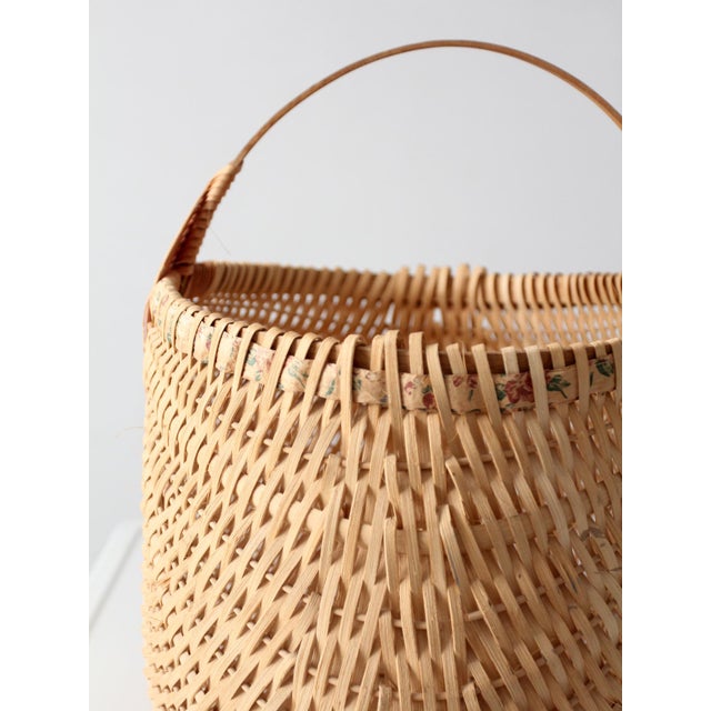 Vintage Wicker Buttocks Basket With Floral Trim For Sale - Image 10 of 17