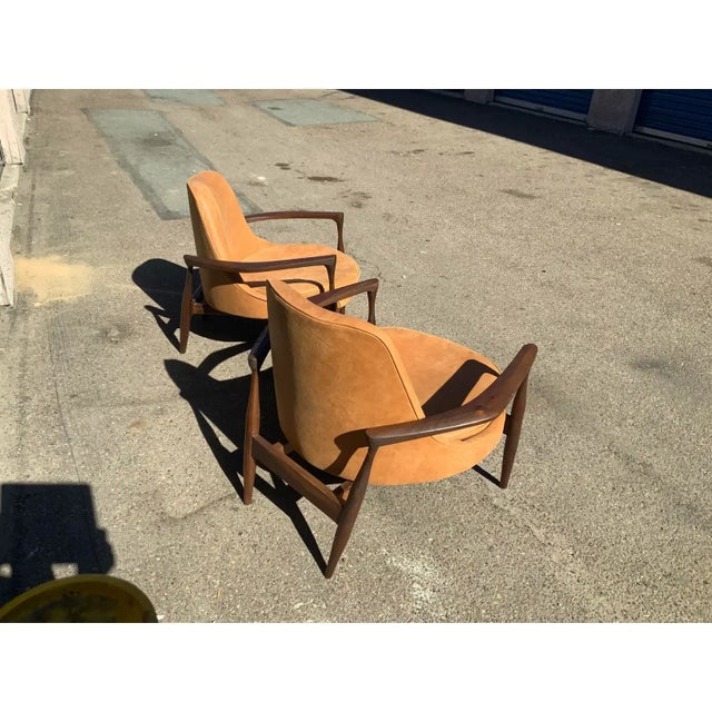 Mid-Century Leather Lounge Chairs- a Pair For Sale - Image 4 of 5