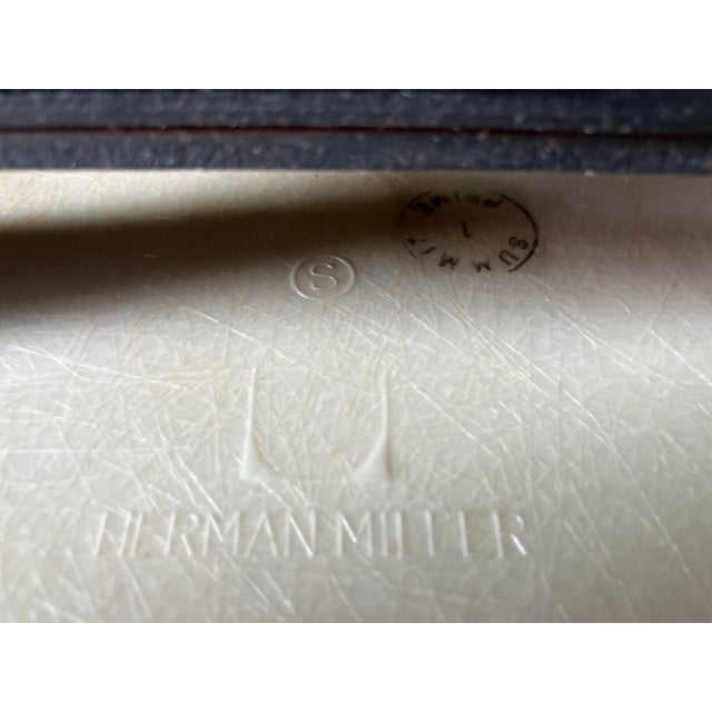 Cream Early Eames for Herman Miller, Dat1 Fiberglass Rolling Armchair, Marked, Circa 1959-62 For Sale - Image 8 of 13