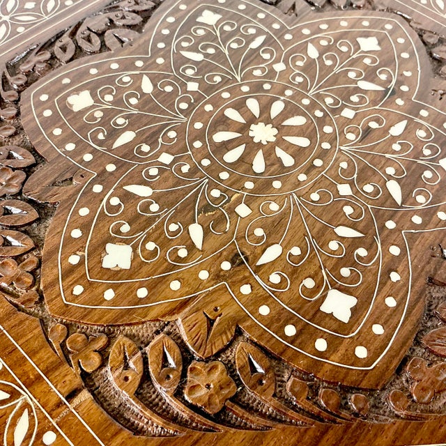 1970s Vintage Boho Chic Moroccan Mediterranean Octagonal Wood Inlaid Drinks Table For Sale - Image 9 of 12