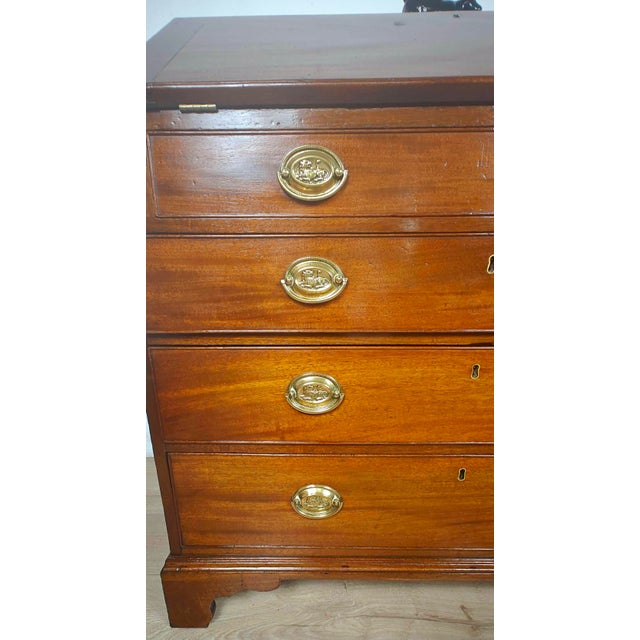 Antique English George III Secretaire in Oak, 1800 For Sale - Image 10 of 18