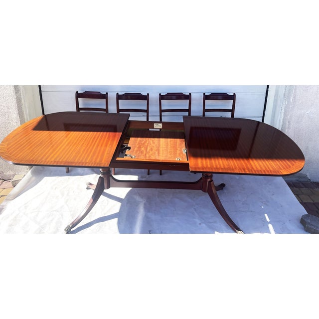 1970s English Extendable Dining Table and Chairs from Graves & Thomas, 1960s, Set of 5 For Sale - Image 5 of 18