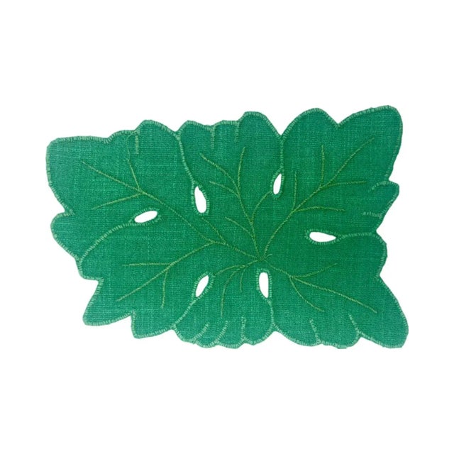 Contemporary Set 4 Green Leaf Christmas Holiday Cocktail Napkins Linen For Sale - Image 3 of 12