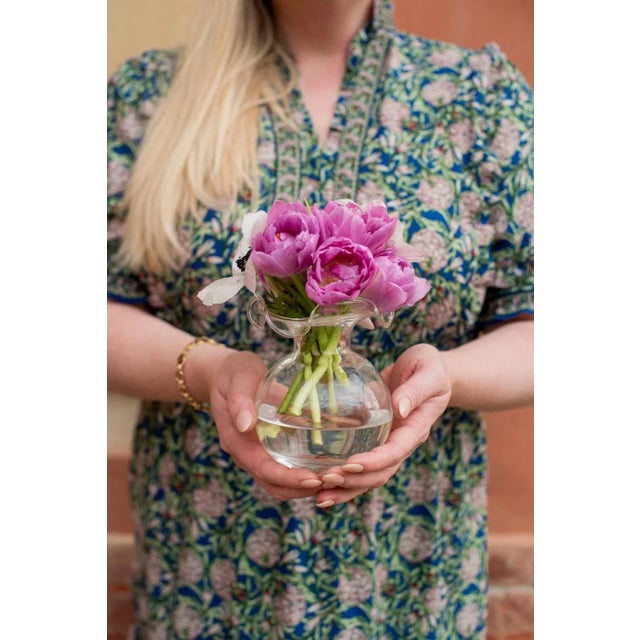 VIETRI Hibiscus Glass Brown Tortoiseshell Small Fluted Vase For Sale - Image 11 of 11