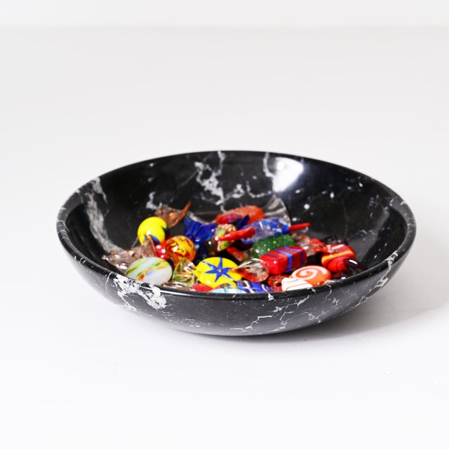 Mid-Century Italian Black Marble with White Grains Round Bowl, 1950s For Sale - Image 14 of 18