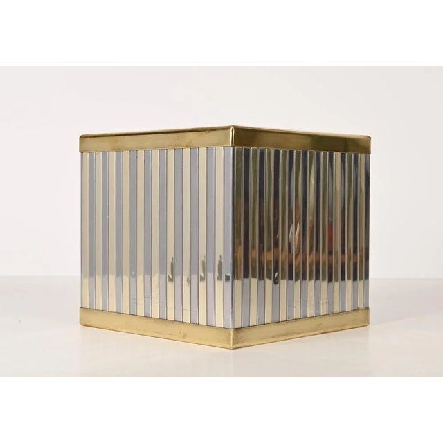 Metal Mid-Century Italian Cubic Brass and Chromed Metal Newspaper Rack, 1970s For Sale - Image 7 of 18