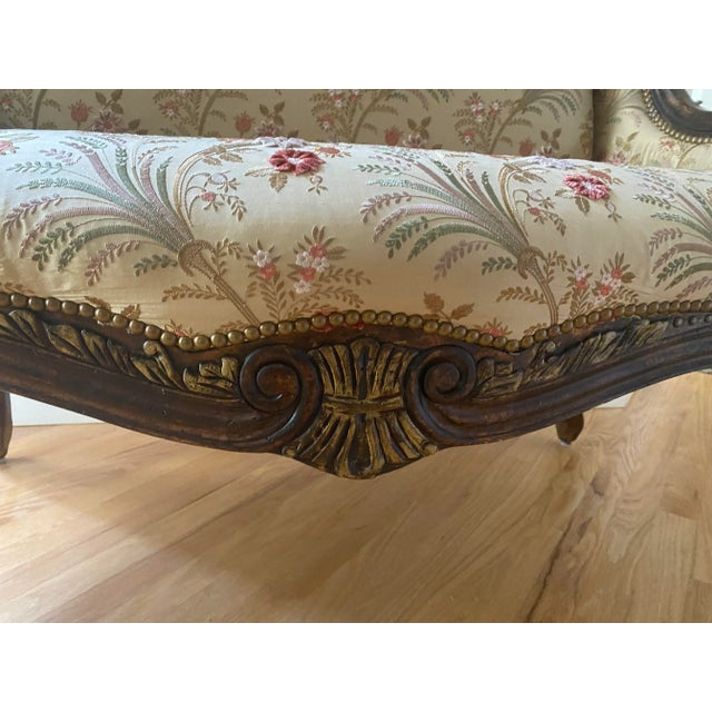 Vintage Louis XV French Style Exquisite Settee Paul Robert Excellent "Mint" Condition. For Sale In Denver - Image 6 of 12