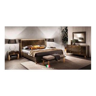 Essenza 4-Piece Italian High Gloss Queen Bedroom Set With Led Bed For Sale