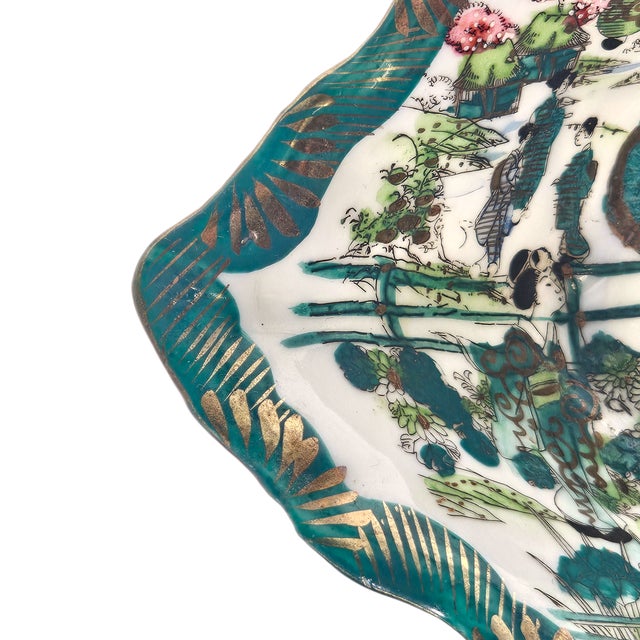 Meiji–Taishō Japanese Hand-Painted Asymmetric Bowl — Figural Garden, c.1900–1920 For Sale - Image 13 of 18