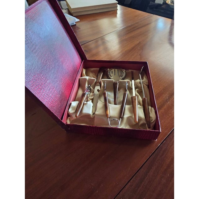 Art Deco Butterscotch Bakelite Bar Set For Sale - Image 3 of 6