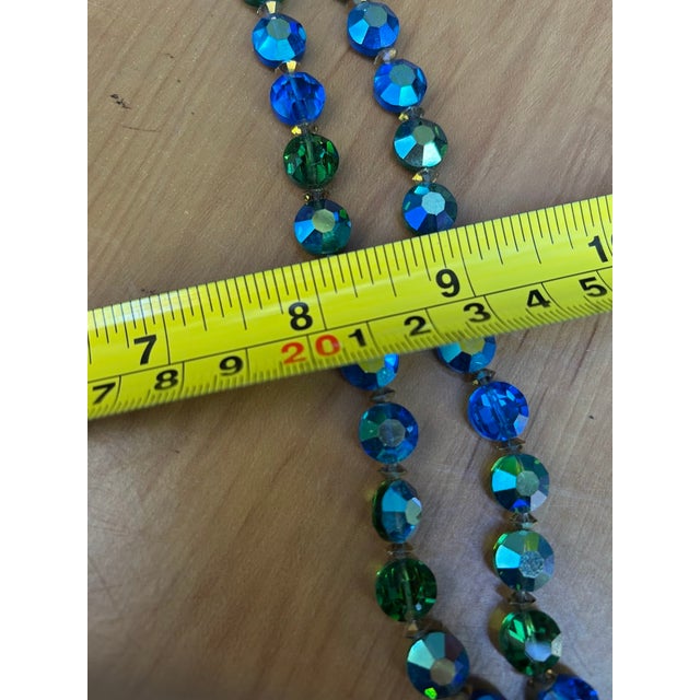 1950s Blue/Green Beaded Necklace W/ Gold Rose Clasp For Sale - Image 4 of 6