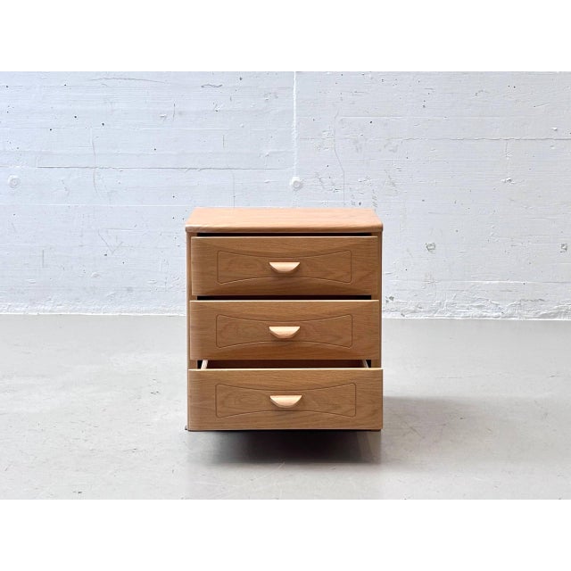 Vintage Bedside Table in Light Wood For Sale - Image 3 of 16