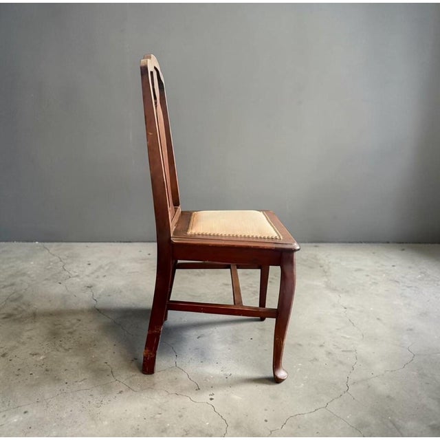 1960s 1960s Vintage Queen Anne Mahogany Side Chair, Brass Studs Beige Fabric For Sale - Image 5 of 11