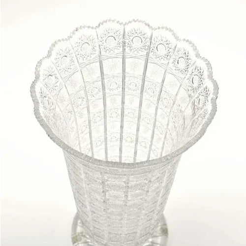 20th century, Europe. Crystal. 56x30 cm.