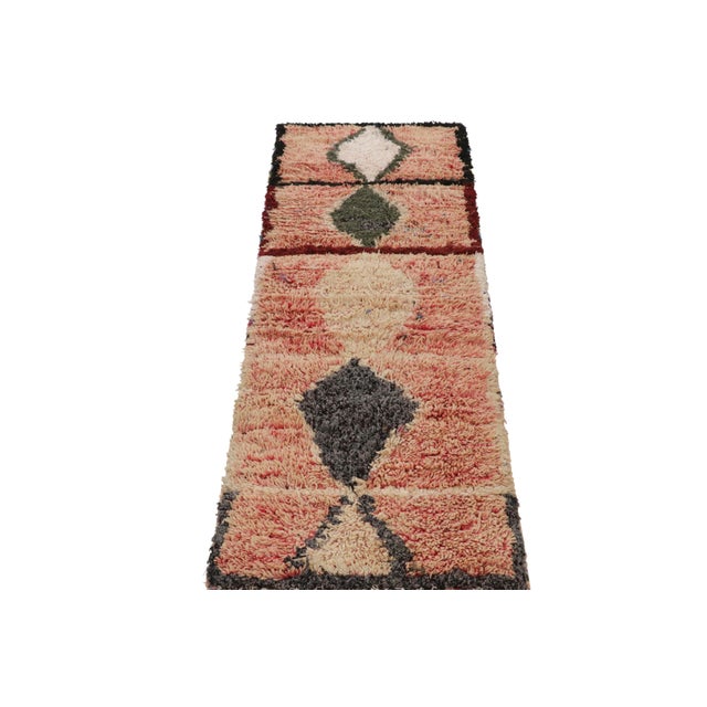 1950s Vintage Moroccan Runner Rug in Pink With Diamond Medallions - Rug & Kilim For Sale - Image 5 of 7