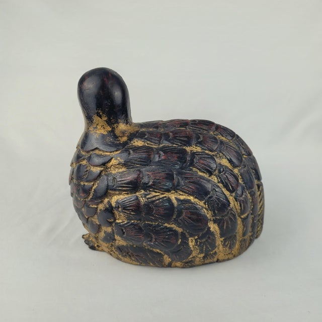 Antique Japanese Carved Wood Quail Statue Lacquered Black Gold Accent Bird Decor For Sale - Image 4 of 10