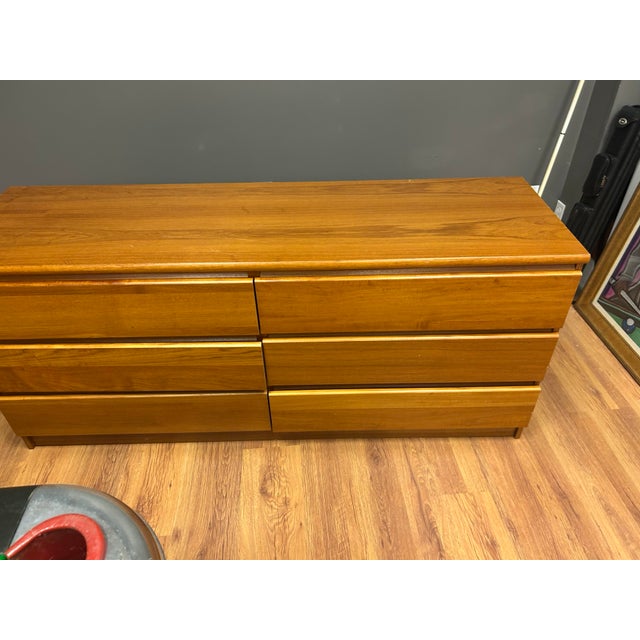 Vintage Danish Modern Teak 6-Drawer Dresser For Sale - Image 4 of 12