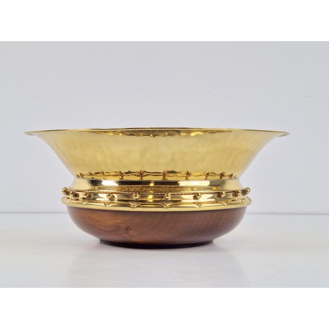 1990s Vintage Valenti Gold Plated Centerpiece Bowl on Walnut Base, 1990s For Sale - Image 5 of 17