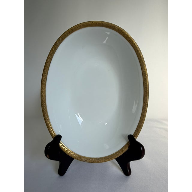 Ceramic 1920s Royal Bayreuth Gold-Encrusted Porcelain Dinner Service for Six For Sale - Image 7 of 16