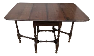 Antique Gate Leg Drop Leaf Dining Table.