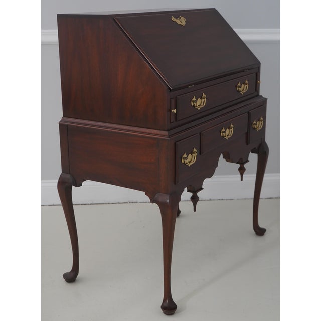 Age: C.1995 Details: Finish no 29 SPNEA Model 6005 Society For The Preservation of New England Antiquities Dovetailed...