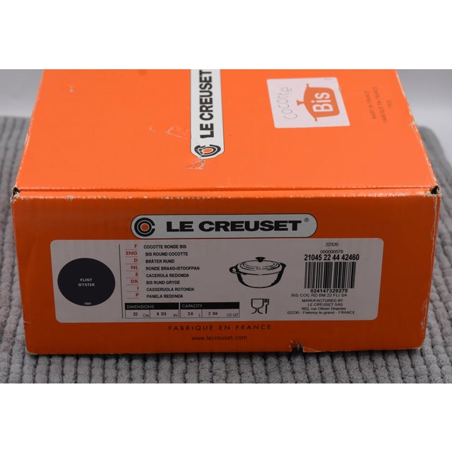 Oyster Gray French Le Creuset Round Dutch Oven Enameled Cast Iron Cocotte For Sale - Image 8 of 9