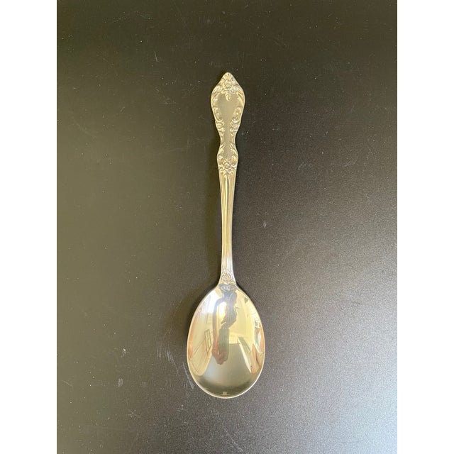 Traditional Wm Rogers Mfg. Co. Grand Elegance (Silverplate, 1959) Sherbet Ice Cream Spoons - Set of 8 For Sale - Image 3 of 8