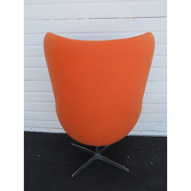 Mid Century Modern Swivel Rocking Orange Egg Chair Fritz Hansen Style 6608 For Sale - Image 4 of 18