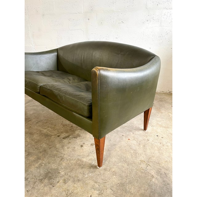 Illum Wikkelsø Illum Wikkelsø V12 Danish Modern Leather Sofa or Loveseat For Sale - Image 4 of 11