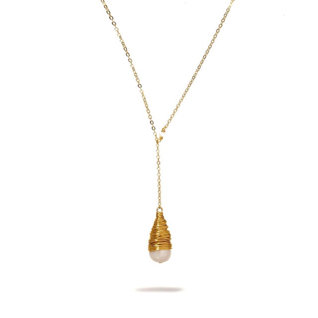 Baroque Pearl Drop & Gold Pendant Chain Necklace For Sale - Image 10 of 10
