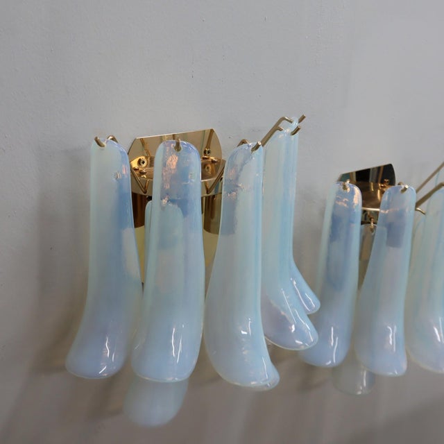 Gilt and Opaline Murano Glass Petal Wall Sconces from La Murrina, 1980s, Set of 2 For Sale - Image 4 of 13