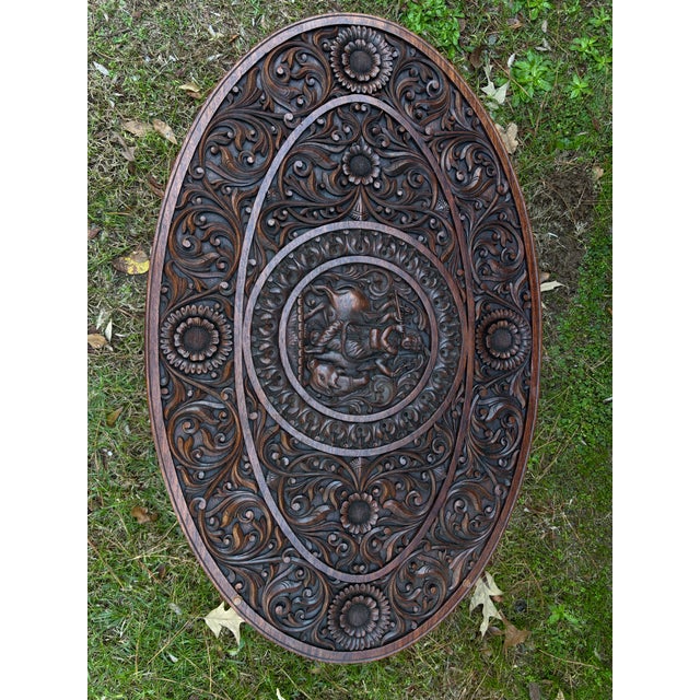 Early 20th Century Antique Anglo-Indian Hand Carved Elephant Head Figures, Glass Top Oval Table For Sale - Image 5 of 9